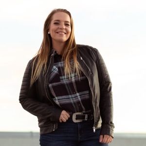 Meet your Posher, Megan